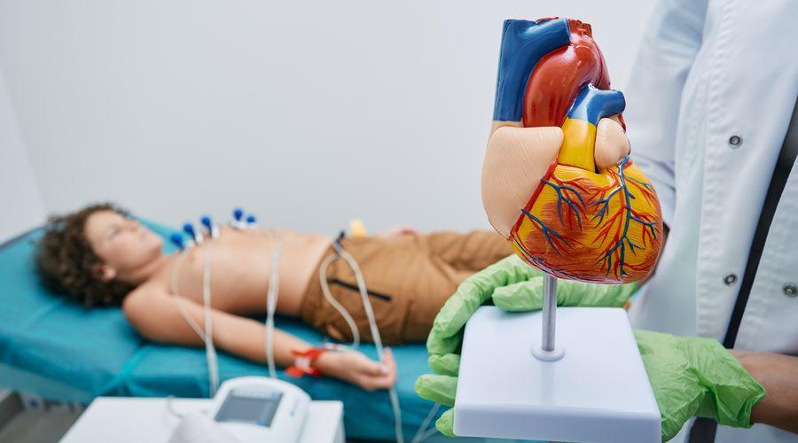 Devrim niteliğindeki kısmi kalp nakli bir yılını doldurdu: Pediatrik hastalar için yeni bir umut