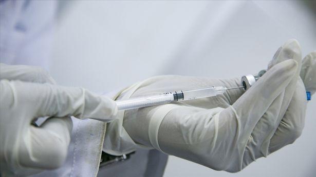 Koronavirüse karşı uygulanan toplam aşı miktarı 100 milyon dozu geçti