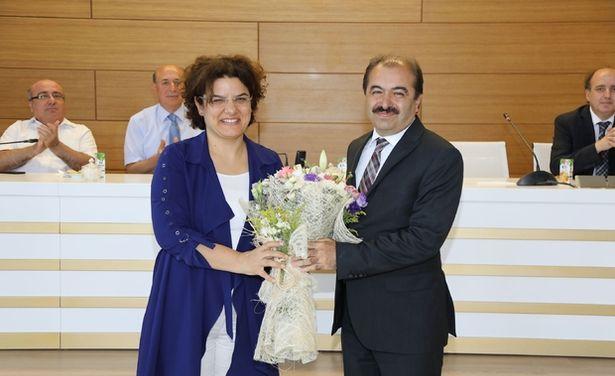 Bakan Yardımcısı Emine Alp Meşe üniversitesi ile vedalaştı 