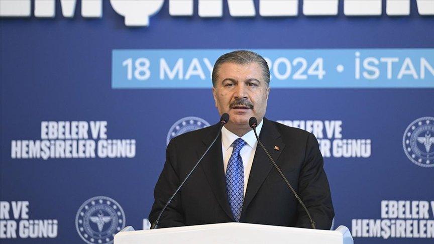 Sağlık Bakanı Koca: Ebe ve hemşire sayımız istikrarlı bir politikayla artacak