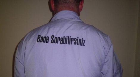 Hastanedeki "sempatik yazılara" personel tepkisi