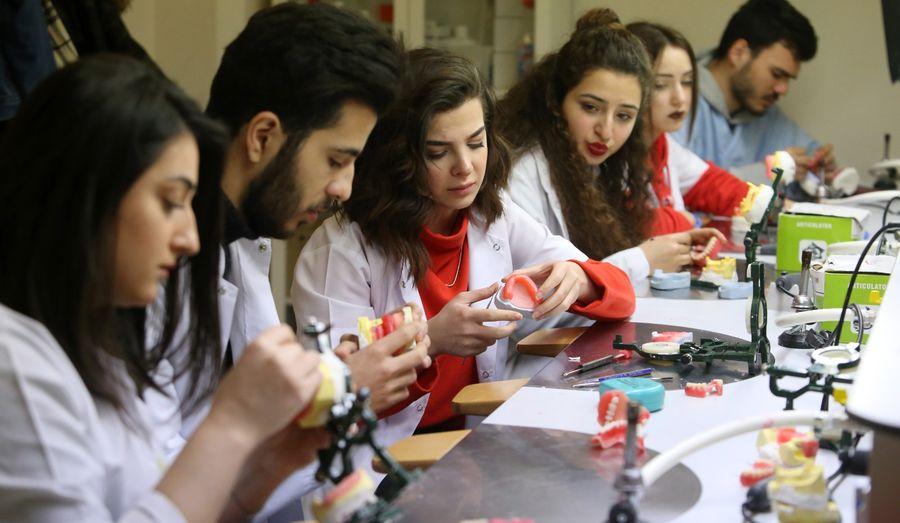 'Diş hekimliği dünyadaki en itibarlı meslekler arasında yer alıyor'