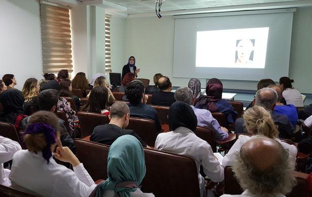 Sakarya İl Sağlık Müdürlüğü diş hekimleri için akılcı ilaç kullanımı eğitimi düzenledi