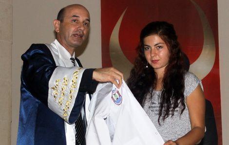 Geleceğin hekimleri önlüklerini giydi