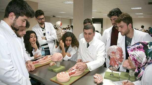 Bugün 14 Mart, İşte tıp eğitiminin sorunları!