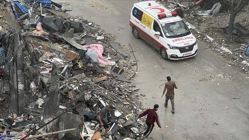 Filistin Kızılay’ı İsrail askerlerinin sağlık görevlilerini gözaltına aldığını duyurdu