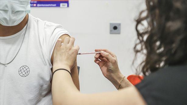Dünya genelinde 4 milyar 620 milyon dozdan fazla Kovid-19 aşısı yapıldı