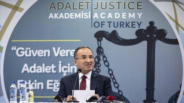 Bakan Bozdağ: Sağlık çalışanına kasten yaralama tutuklama sebebi sayılacak