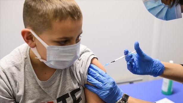 EMA, Pfizer/BioNTech aşısının takviye dozunu 12 yaş üzeri için tavsiye etti