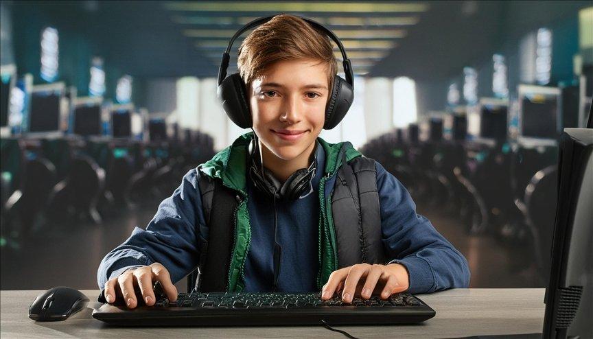 İnternet bağımlılığı gençlerin aktif düşünme becerilerini zayıflatıyor