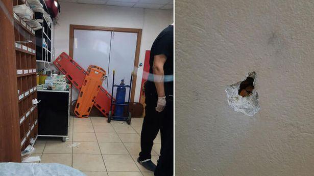 Diyarbakır'da hasta yakınları, polisin silahını alıp sağlık çalışanlarına ateş açtı! Sedyeyle barikat yaptılar