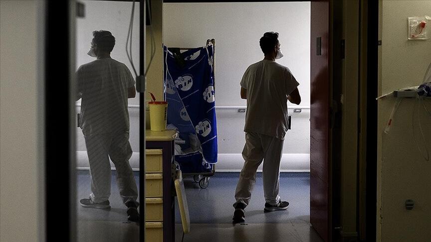 Fransa: Hastaneler personel sıkıntısı çekiyor, yabancı doktorlar iş güvencesi istiyor