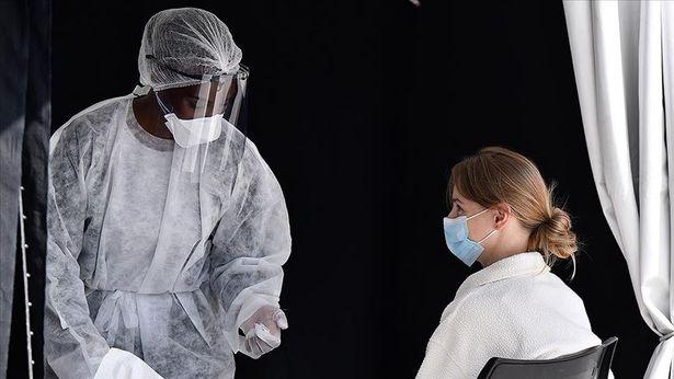 İngiltere'de COVID geçiren çocuklara 12 hafta sonra aşı olun tavsiyesi