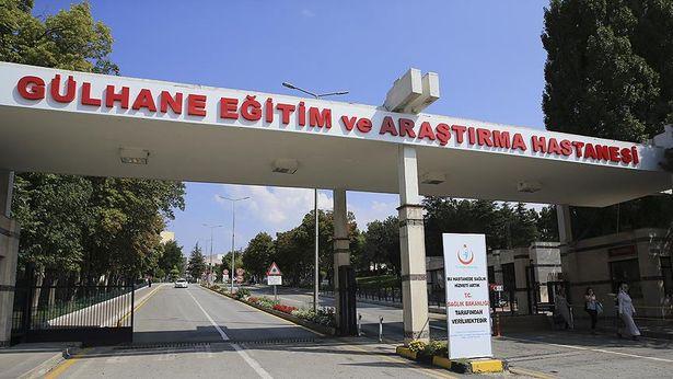 Randevusuz muayene olmak isteyen baba-oğul görevi başındaki doktoru darbetti