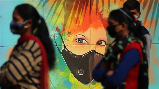 Hindistan'da üçüncü dalga beklenenden erken yaşanabilir