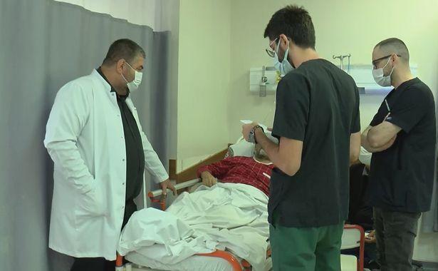 Prof. Dr. İbrahim İkizceli: Yaşlıları Kovid'den koruduk ama kırıktan koruyamadık, vakalarda yüzde 50 artış var  