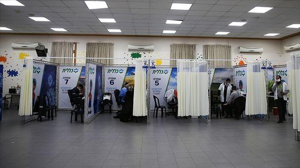 İsrail, aşı yaptıranlar ile yaptırmayanlar arasında görülen ağır vaka sayılarını karşılaştırdı: Fark büyük