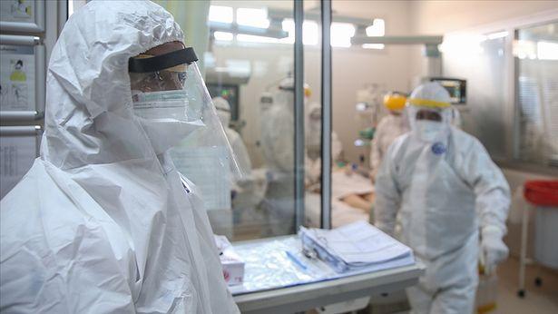 Koronavirüs salgınında son 24 saat: Vaka sayılarında üst üste rekor