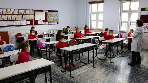 Kovid-19 Salgınında Okullarda Alınması Gereken Önlemler Rehberi illere gönderildi