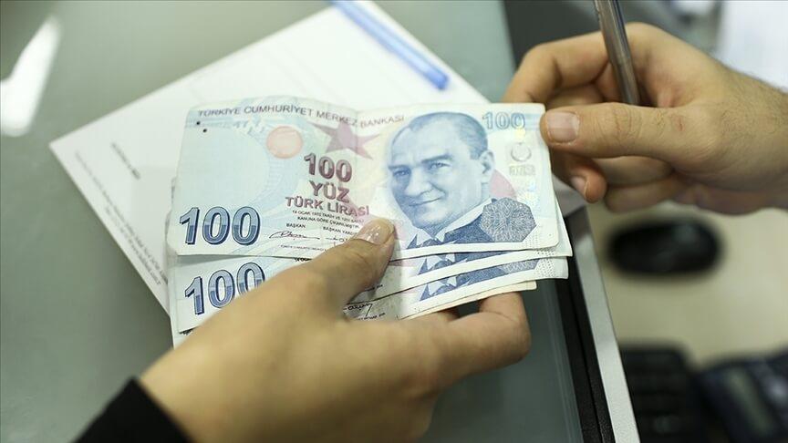 Yaşlı ve engelli aylıkları hesaplara yatırıldı