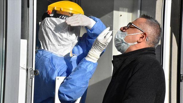 Günlük COVID-19 vakaları son bir ayda 3 kattan fazla arttı