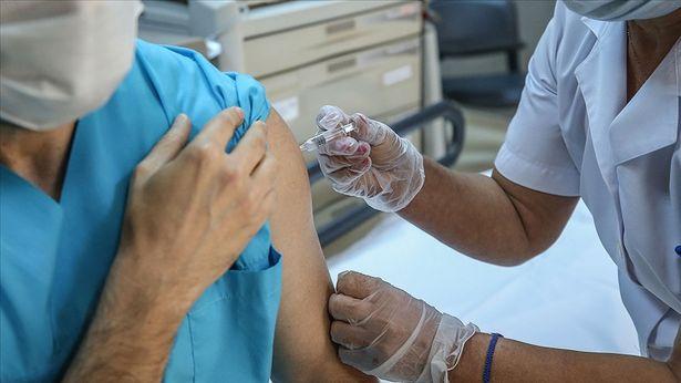 Belçika'da aşı yaptırmayan sağlık personelinin işine son verilecek