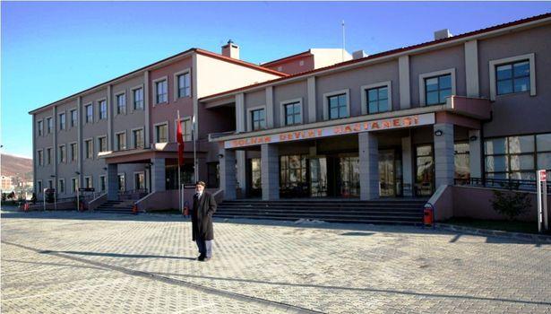 Bingöl'de hastane müdürünün doktoru darp ettiği iddiası!