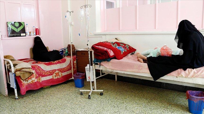 Yemen'de yıllardır süren iç savaş nedeniyle çöken sağlık sisteminden en çok kadınlar etkileniyor