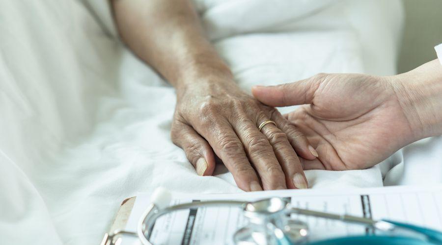 Hastane, yaşlı bakımı: Almanya'da 600 bin memur açığı var