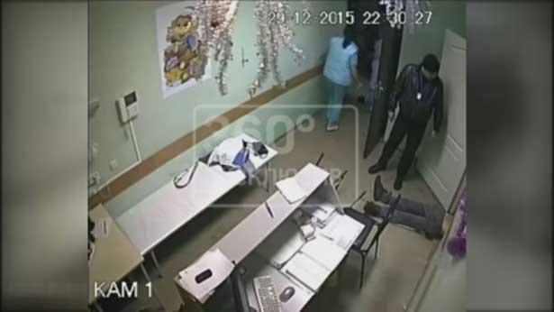 Doktor, 'hemşireye sarkıntılık eden' hastasını attığı yumrukla öldürdü