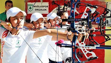 Doktorun okçuları tam isabet