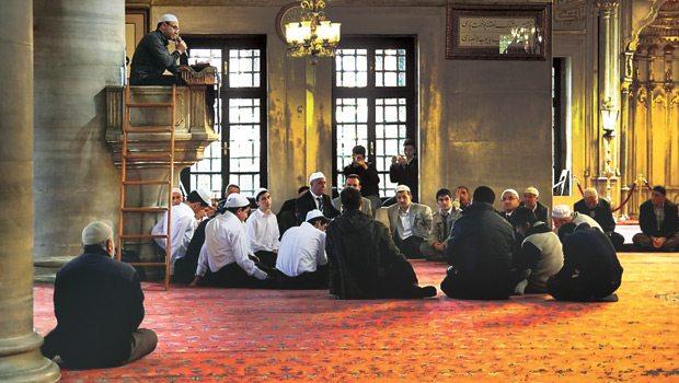 Din adamlarına sağlık eğitimi