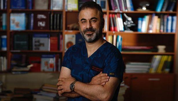 Prof. Dr. Ahmet Akgül: Covid-19 damarları da hedef alıyor