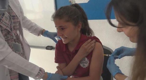 Bu yıl milyonlarca çocuk okul yerine aile hekimliklerinde aşı olacak
