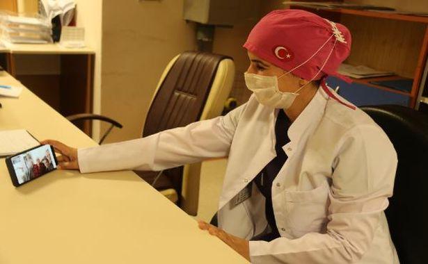 Toplum sağlığını korumak için bayram mesaisindeler: Sağlık çalışanları, aileleriyle sosyal medyadan bayramlaştı