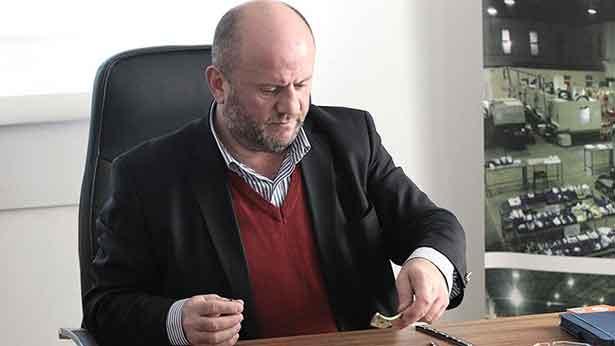 Hastasından etkilenip ürettiği tıbbi aletleri dünyaya satıyor