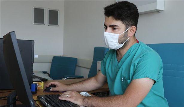 Covid-19'a yakalanan doktor: Keşke maskesiz dolaşanlar neler çektiğimi görseler