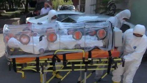 Ebolaya yakalanan hemşirenin durumu kritik