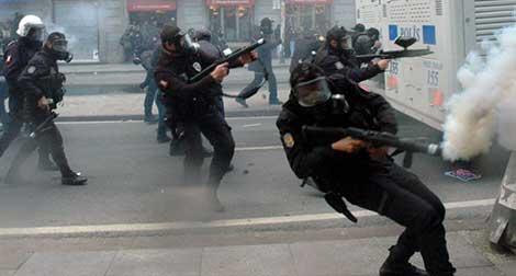 Gazdan etkilenen polis hayatını kaybetti