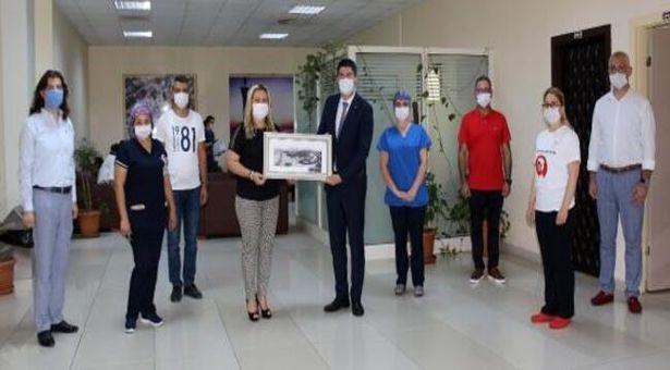 ANTGİAD, sağlık çalışanlarının çocuklarına hediye gönderdi