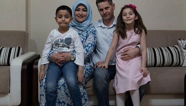Koronavirüse iki kez yakalanan İlknur hemşire nasıl iyileştiğini anlattı
