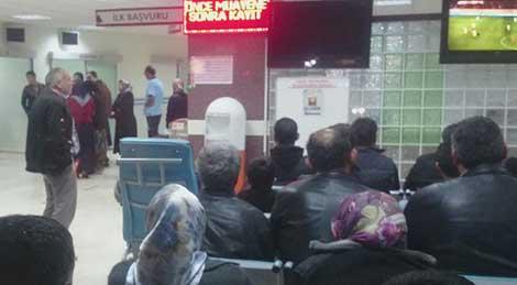 Hastanenin acil servisinde milli maç heyecanı