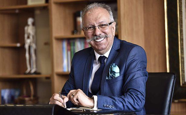 Ünlü sağlık uzmanı korona şüphesiyle hastanede!