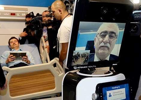 Hasta vizitlerini artık robotlar yapacak!