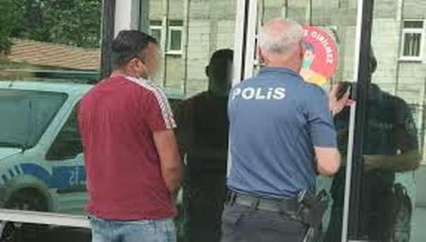 Ambulansta iğrenç olay: Kendisini hastaneye götüren sağlık personelini elle taciz etti