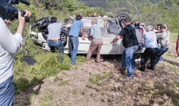 Başhekimin kullandığı araç takla attı: 5 yaralı