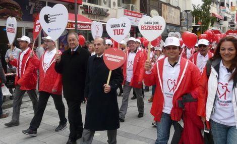 Üç kat fazla tüketiyoruz
