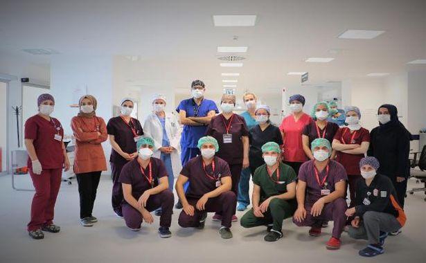 Bilim Kurulu üyesi yoğun bakımda Covid-19'la mücadeleyi anlattı
