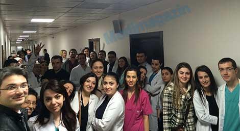 Zekai Tahir’in asistanları hocaları için direniyor…