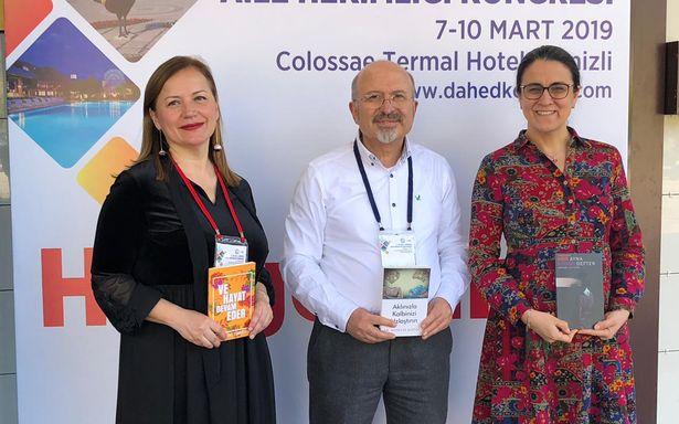 3 hekim yazarın yeni kitapları katılımcılarla buluştu